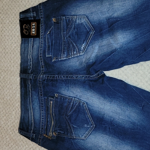 Like new jeans - Picture 2 of 3